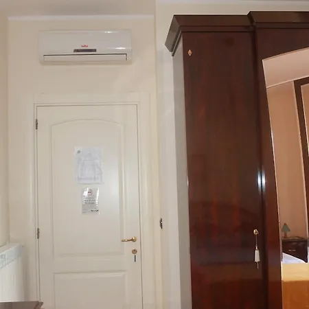 Oda ve Kahvaltı Julia *